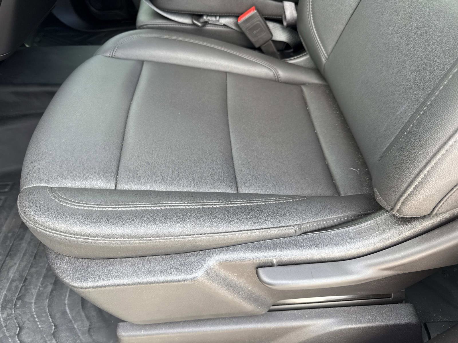 Used 2025 Chevrolet Silverado 1500 W/T image 18