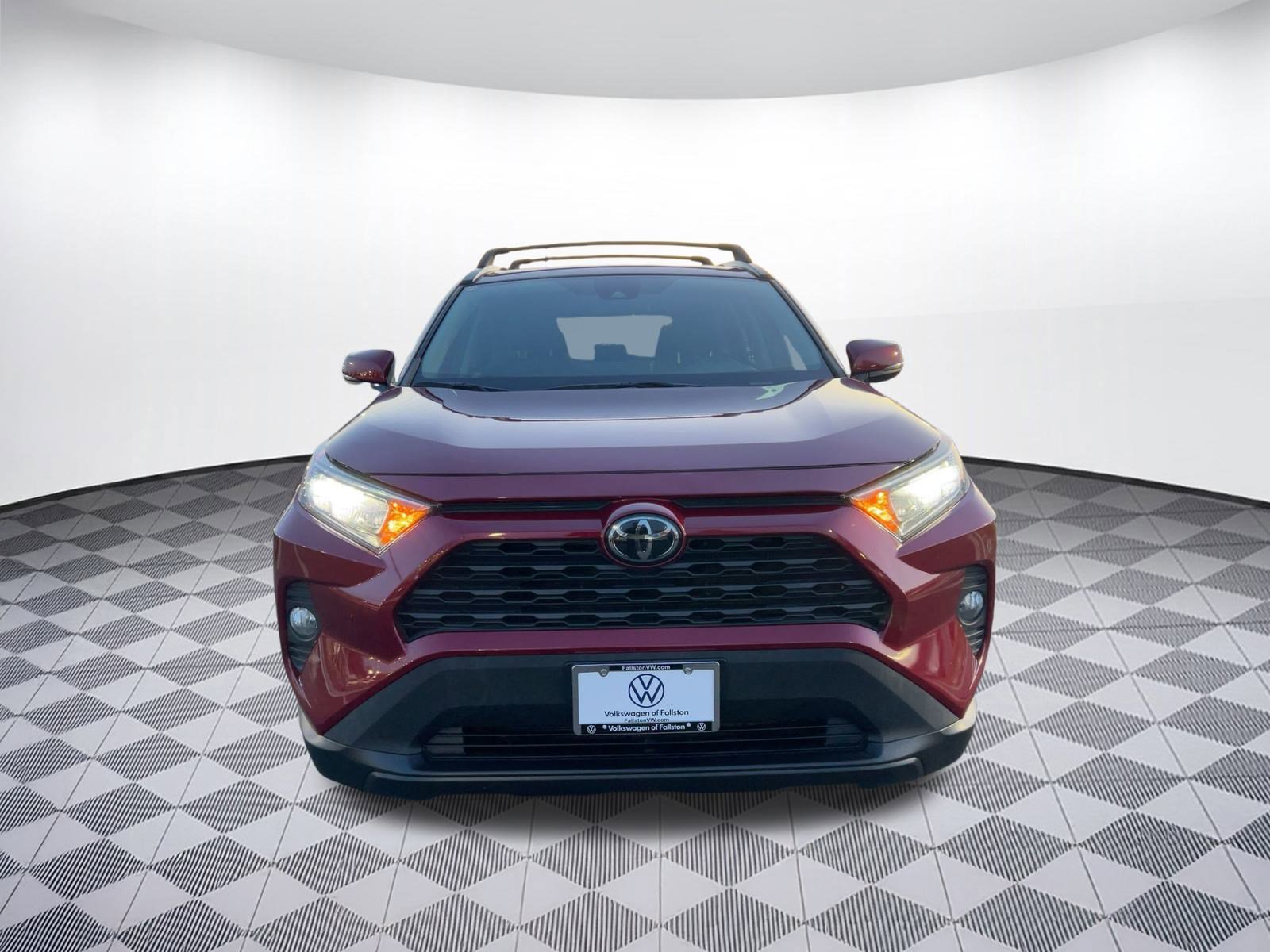 Used 2020 Toyota RAV4 XLE image 6