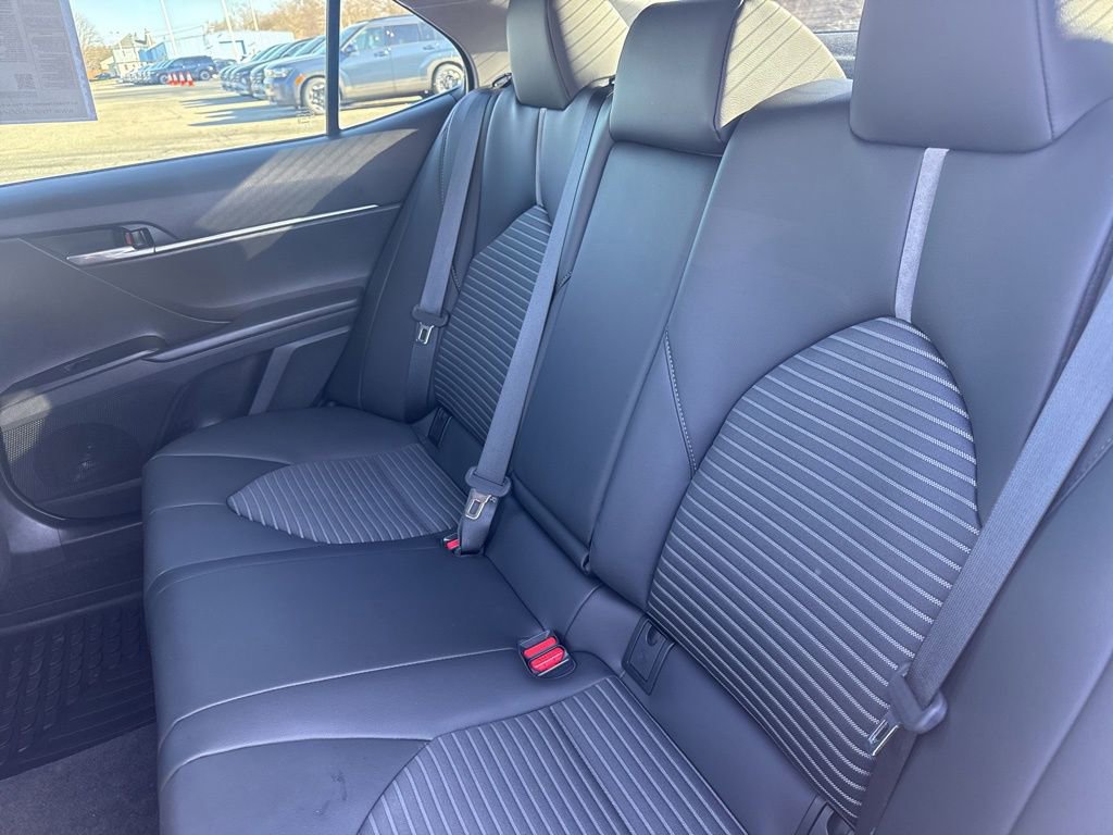 Used 2024 Toyota Camry SE w/ Convenience Package image 36