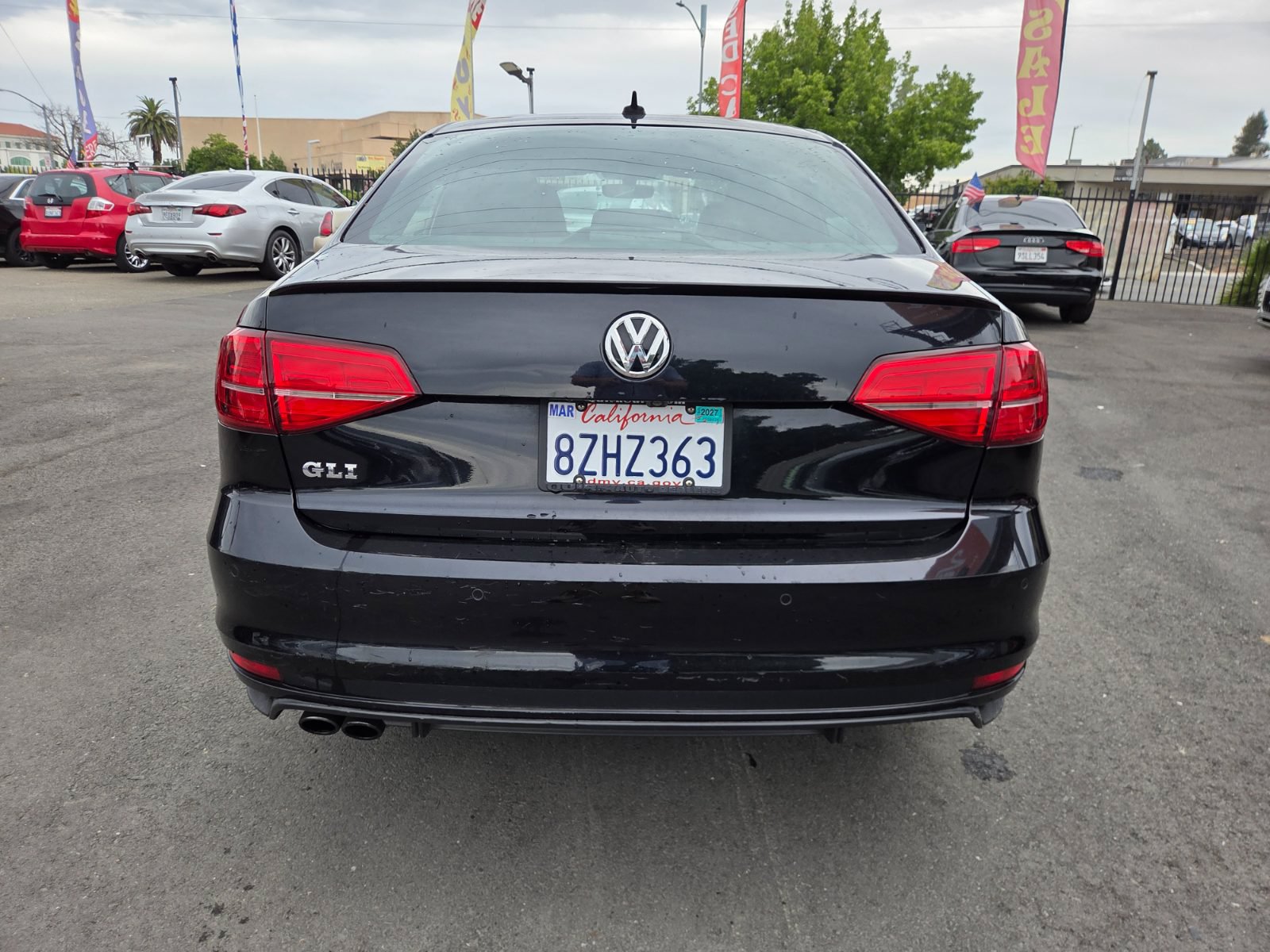 Used 2017 Volkswagen Jetta GLI FWD image 3