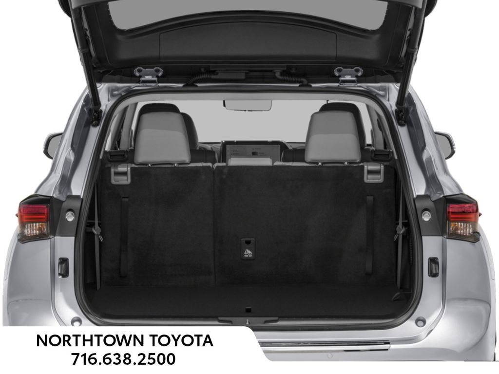 New 2026 Toyota Highlander Platinum AWD/4WD image 10