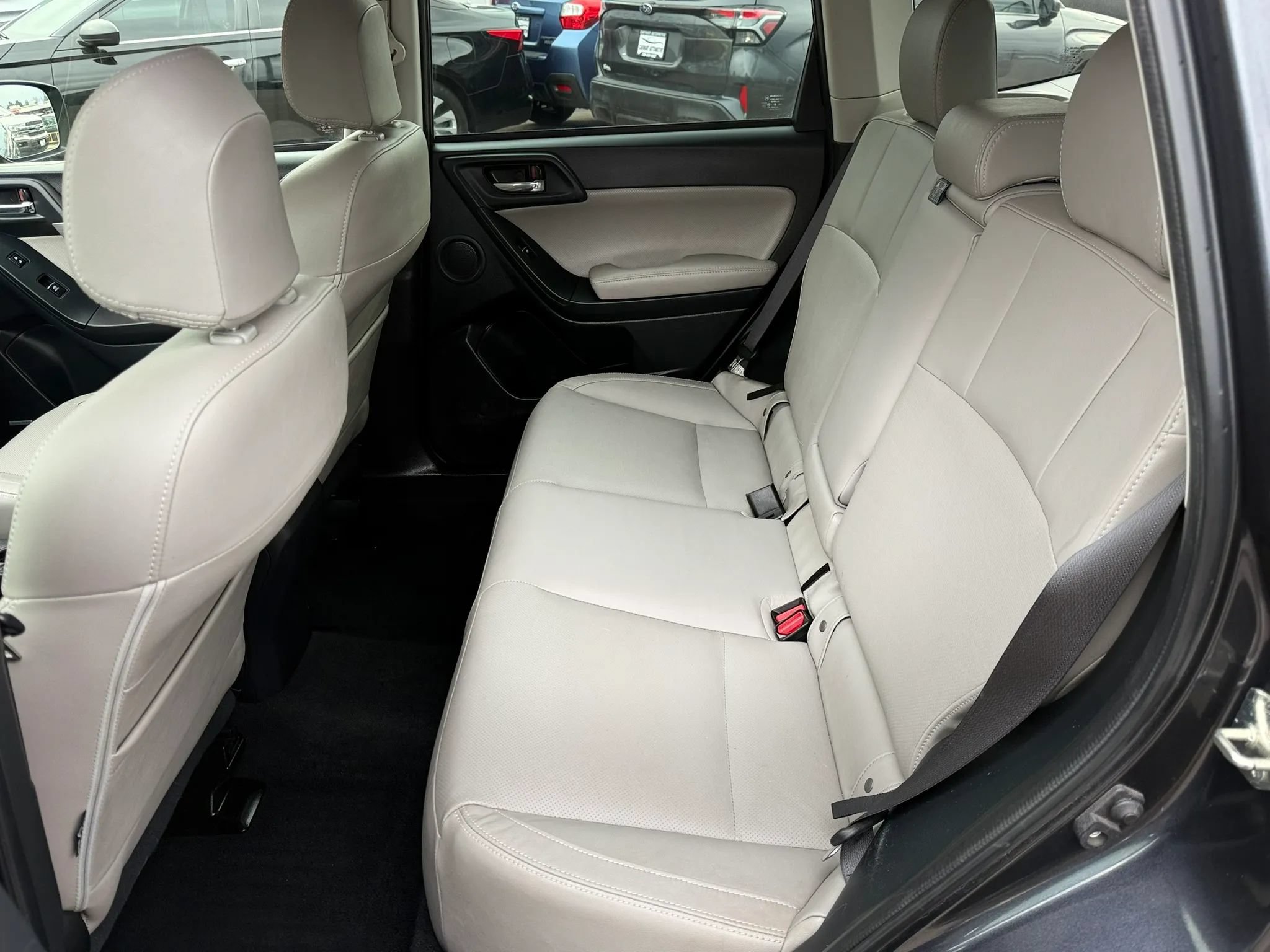 Used 2017 Subaru Forester 2.5i Limited AWD/4WD image 16