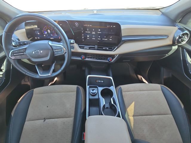 Used 2025 Chevrolet Equinox ACTIV image 9