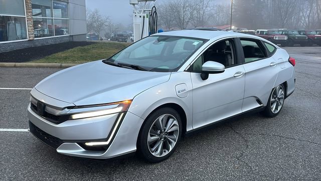 Used 2018 Honda Clarity Touring image 2