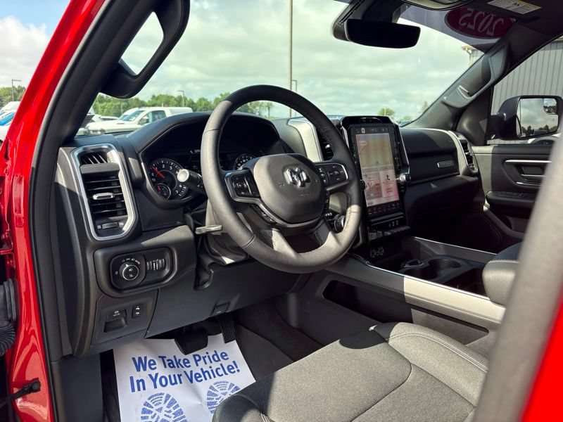 Used 2025 RAM 1500 Big Horn AWD/4WD image 20