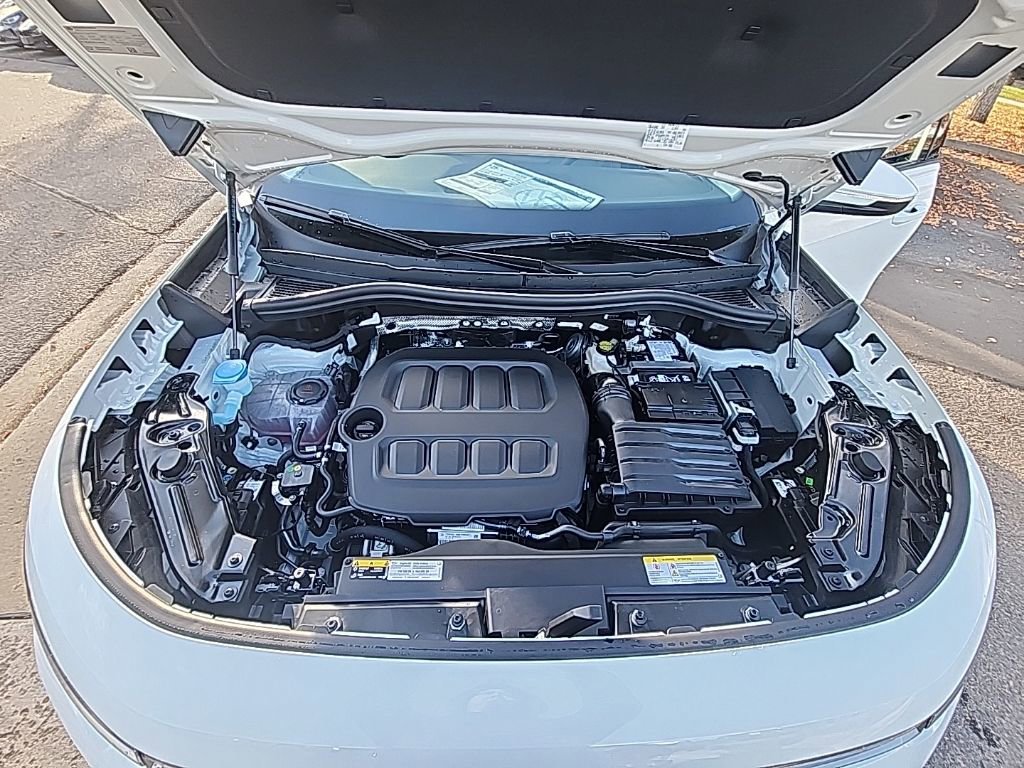 New 2026 Volkswagen Tiguan SE image 24