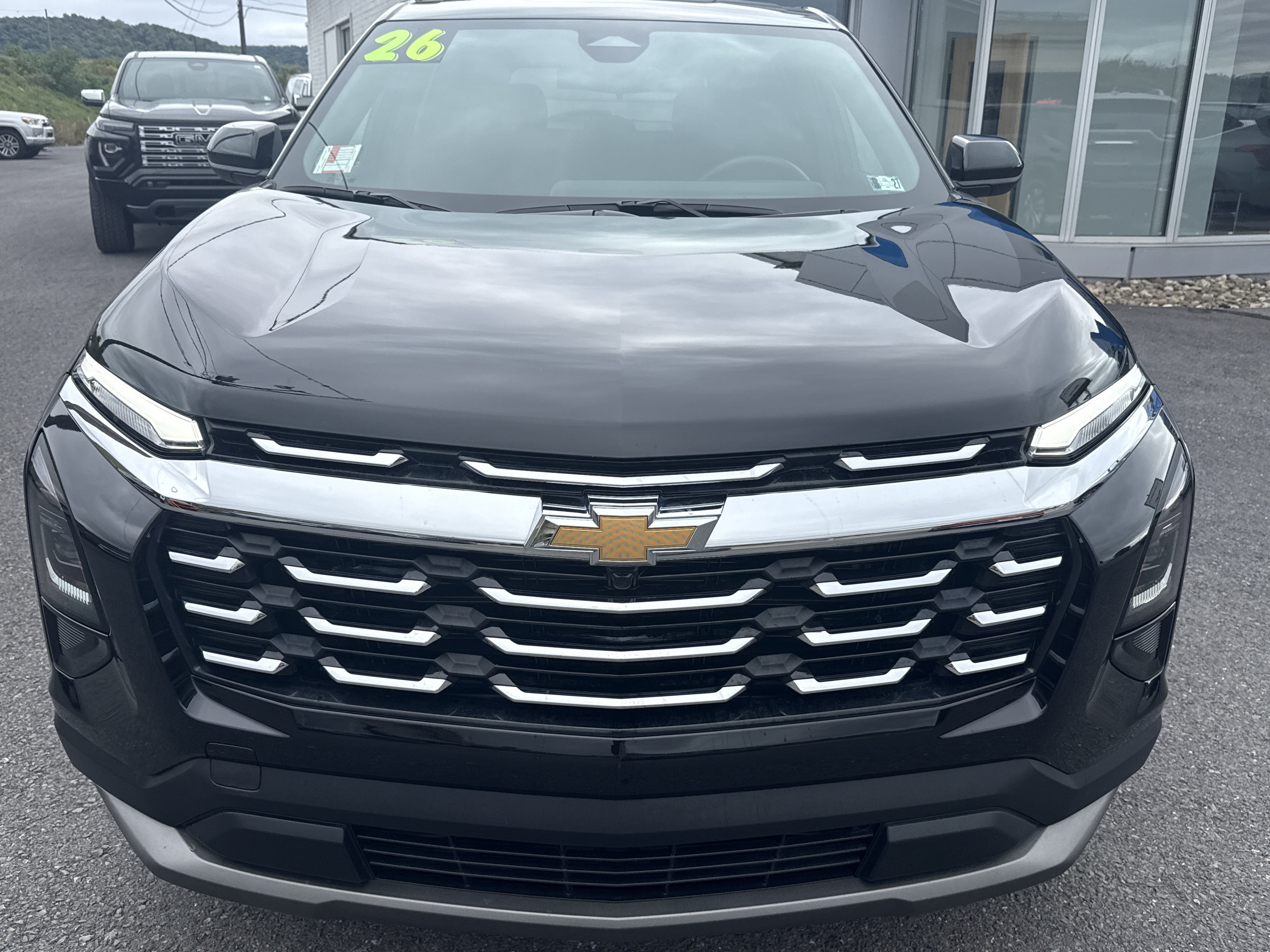 Used 2026 Chevrolet Equinox LT AWD/4WD image 8