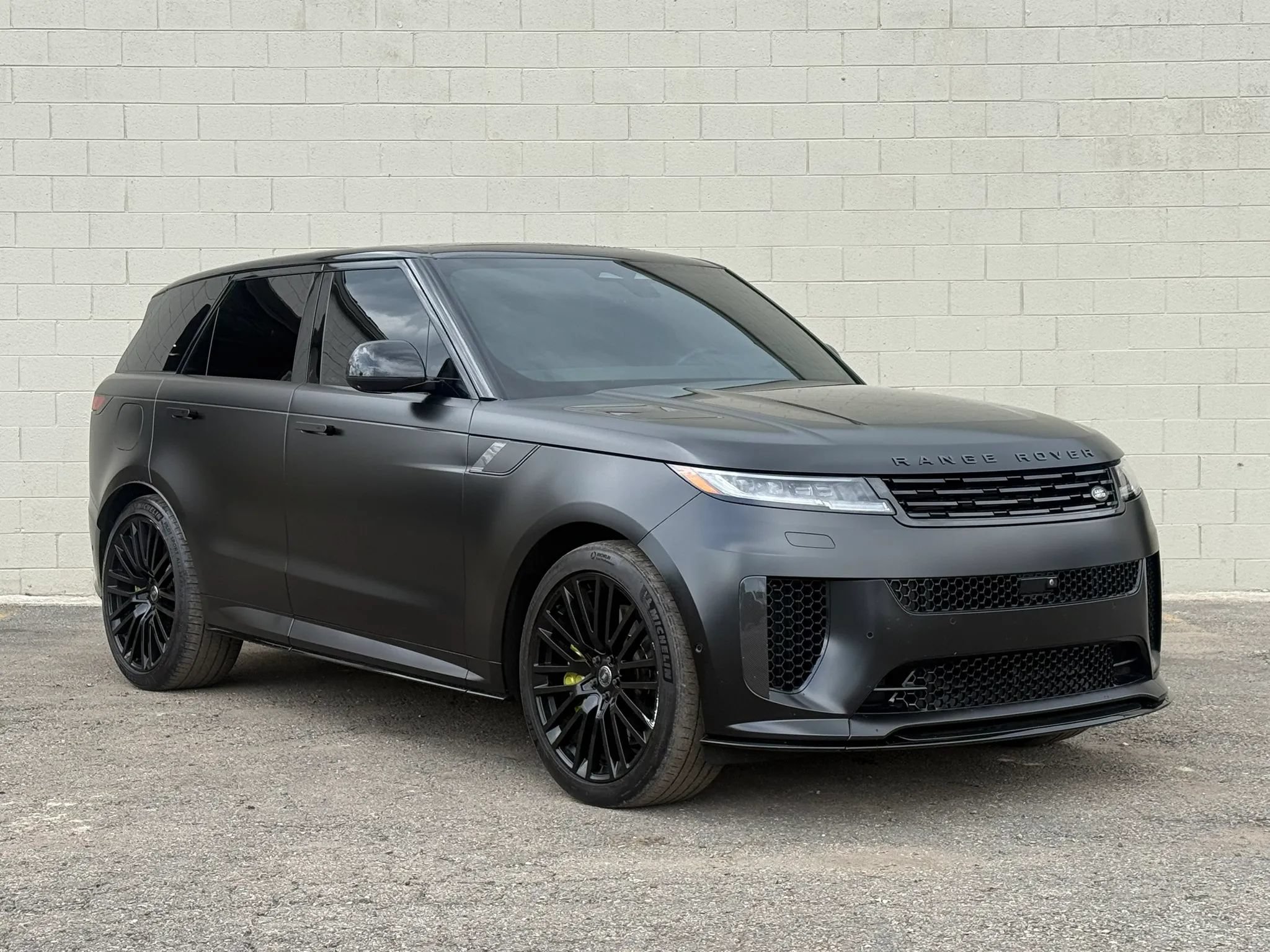 Used 2024 Land Rover Range Rover Sport AWD/4WD image 17