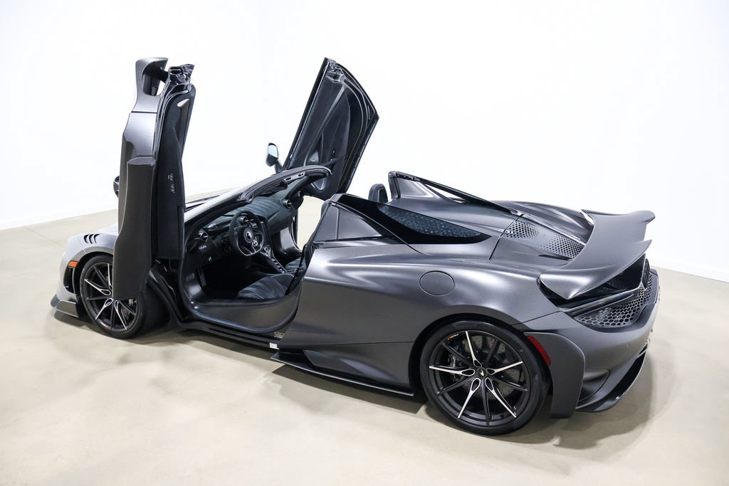 Used 2022 McLaren 765LT RWD image 36