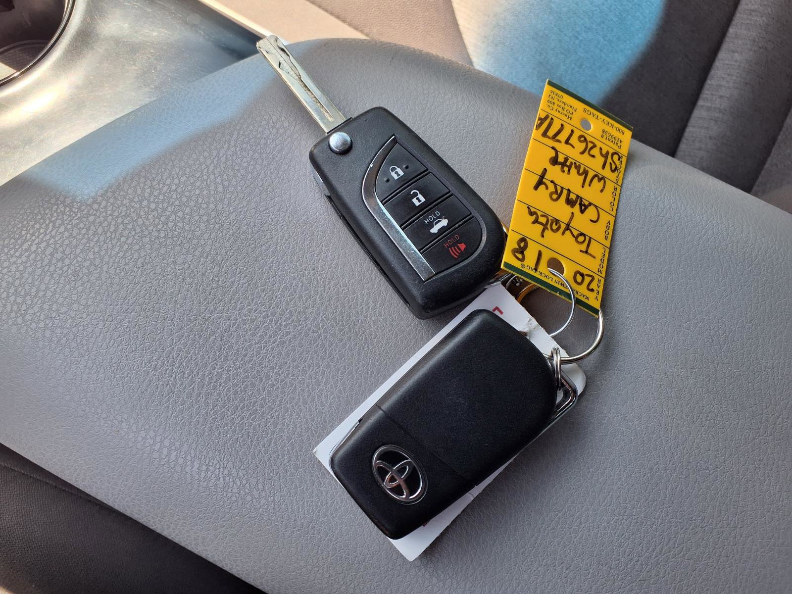 Used 2018 Toyota Camry LE FWD image 24