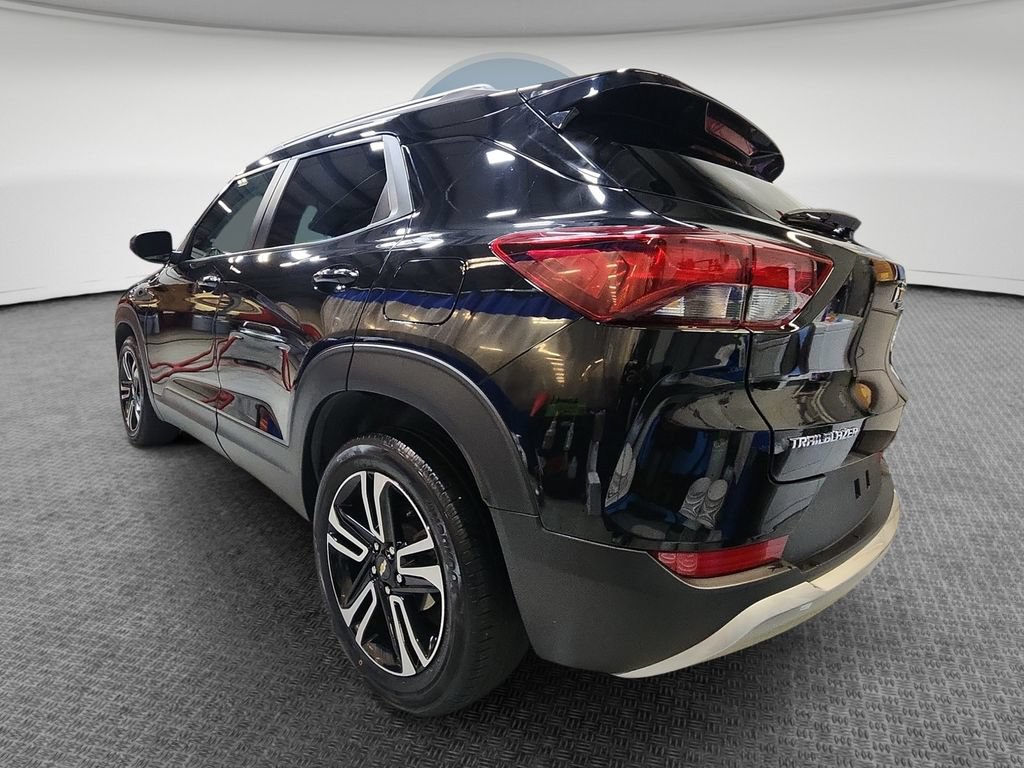 Used 2023 Chevrolet TrailBlazer LT FWD image 7