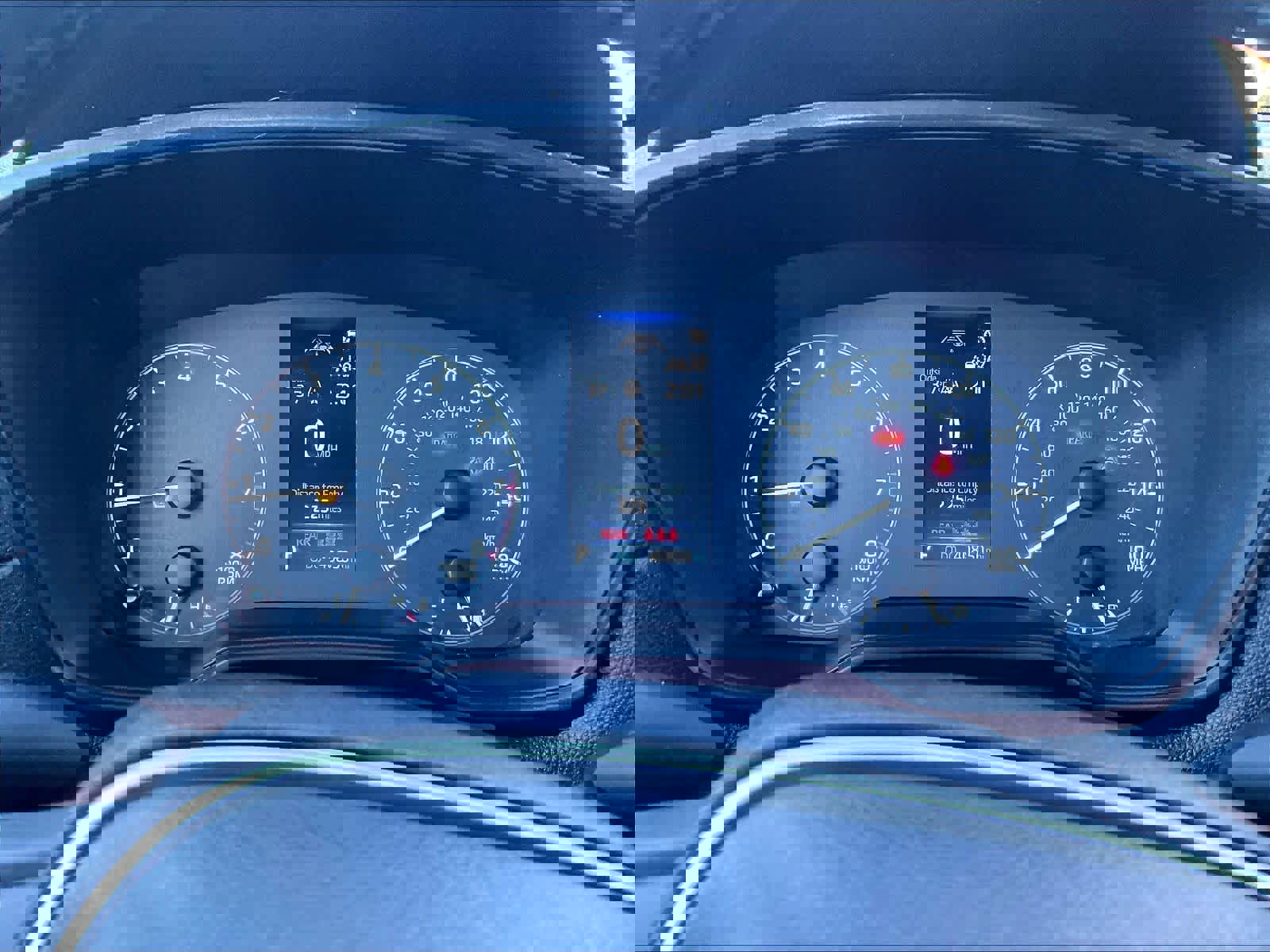 Used 2023 Toyota Corolla Cross LE image 25