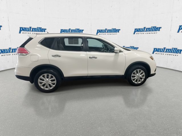 Used 2015 Nissan Rogue S AWD/4WD image 12