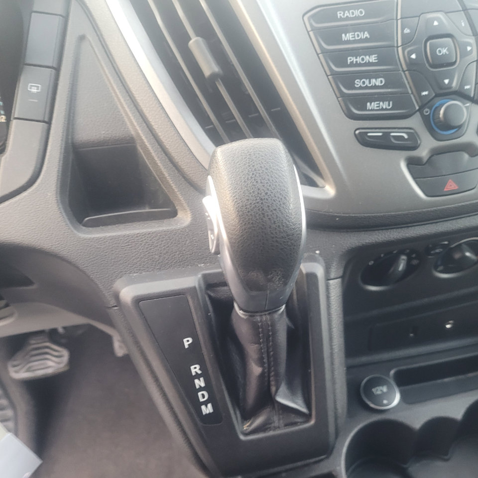 Used 2016 Ford Transit 150 XL image 18