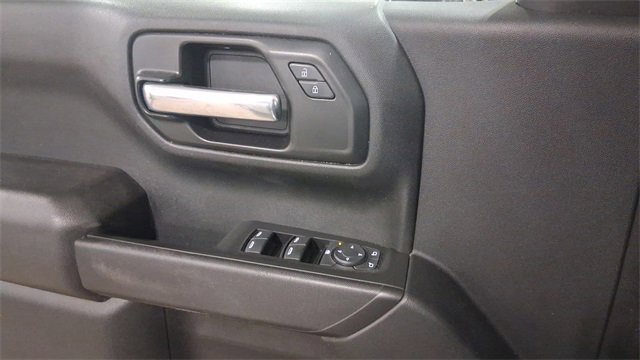 Used 2020 Chevrolet Silverado 1500 Custom w/ Custom Value Package image 31