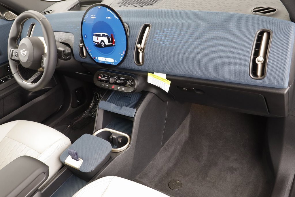 Certified 2025 MINI Cooper Countryman S image 19