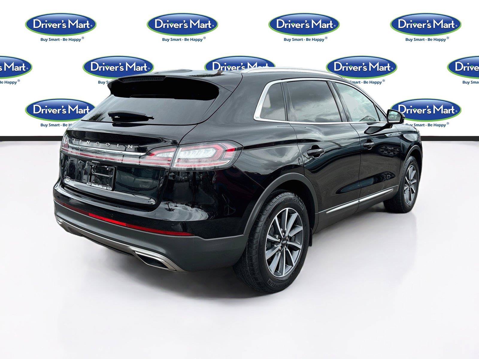 Used 2022 Lincoln Nautilus FWD image 7