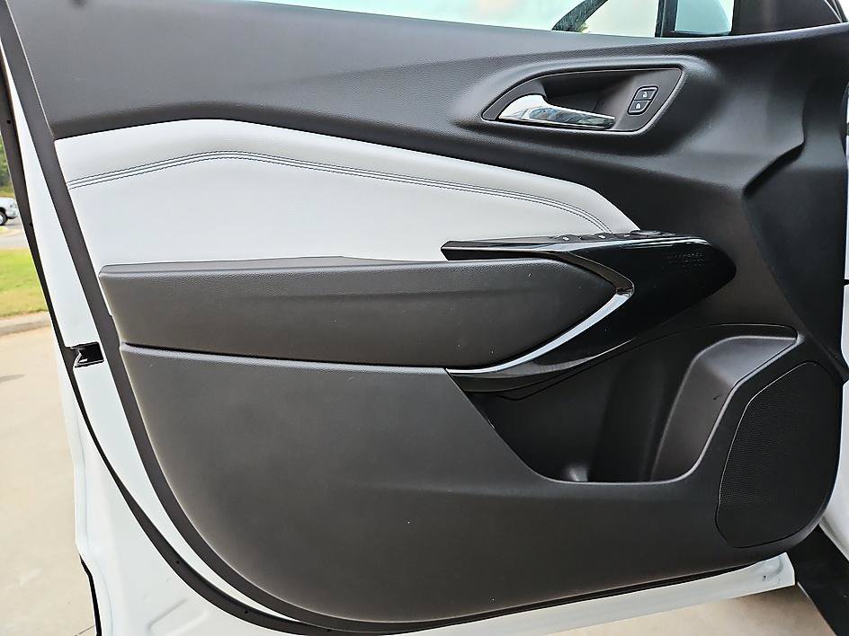 New 2026 Chevrolet Trax LT FWD image 13