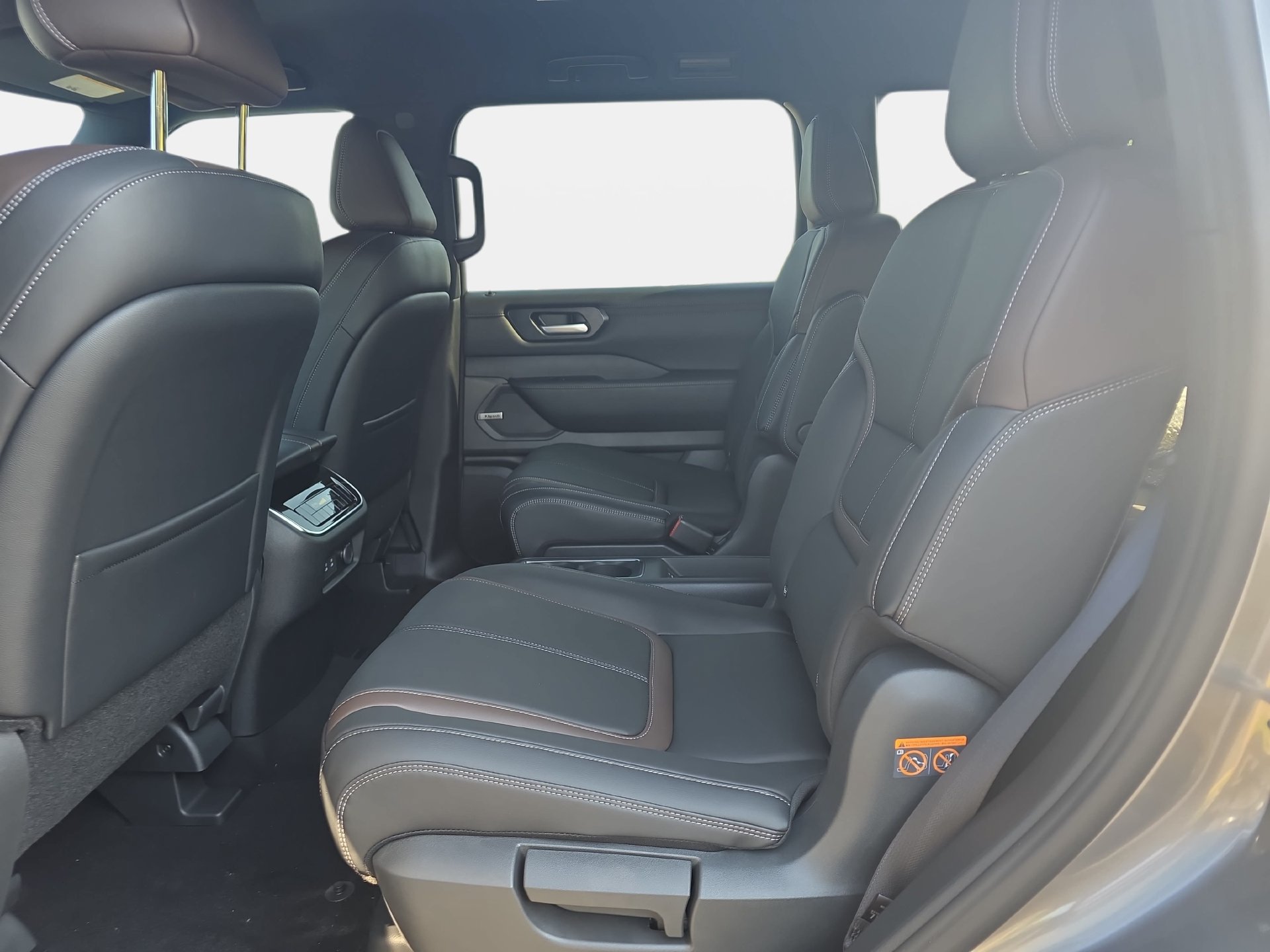 New 2026 Nissan Armada SL w/ Captain's Chari Seat Package AWD/4WD image 14