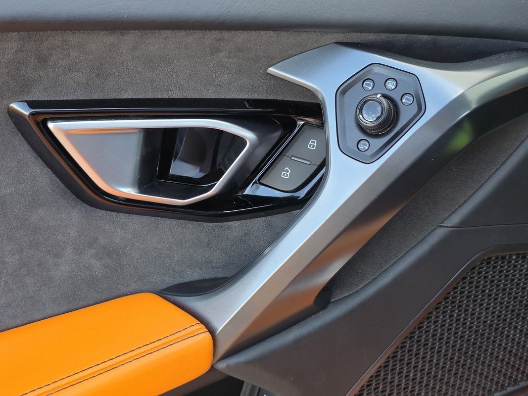 Used 2015 Lamborghini Huracan LP 610-4 image 20