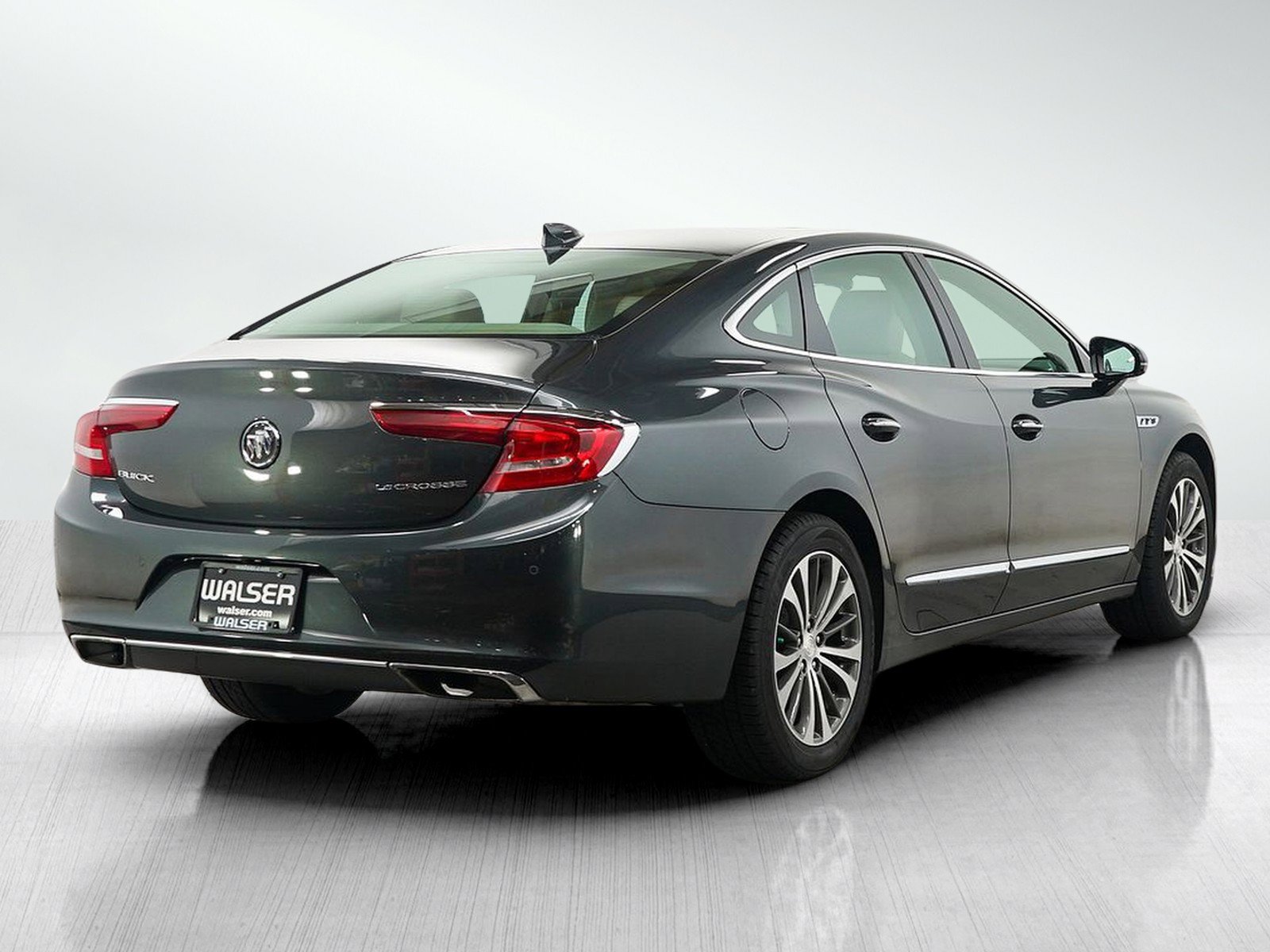Used 2017 Buick LaCrosse Essence w/ Sun and Shade Package FWD image 5