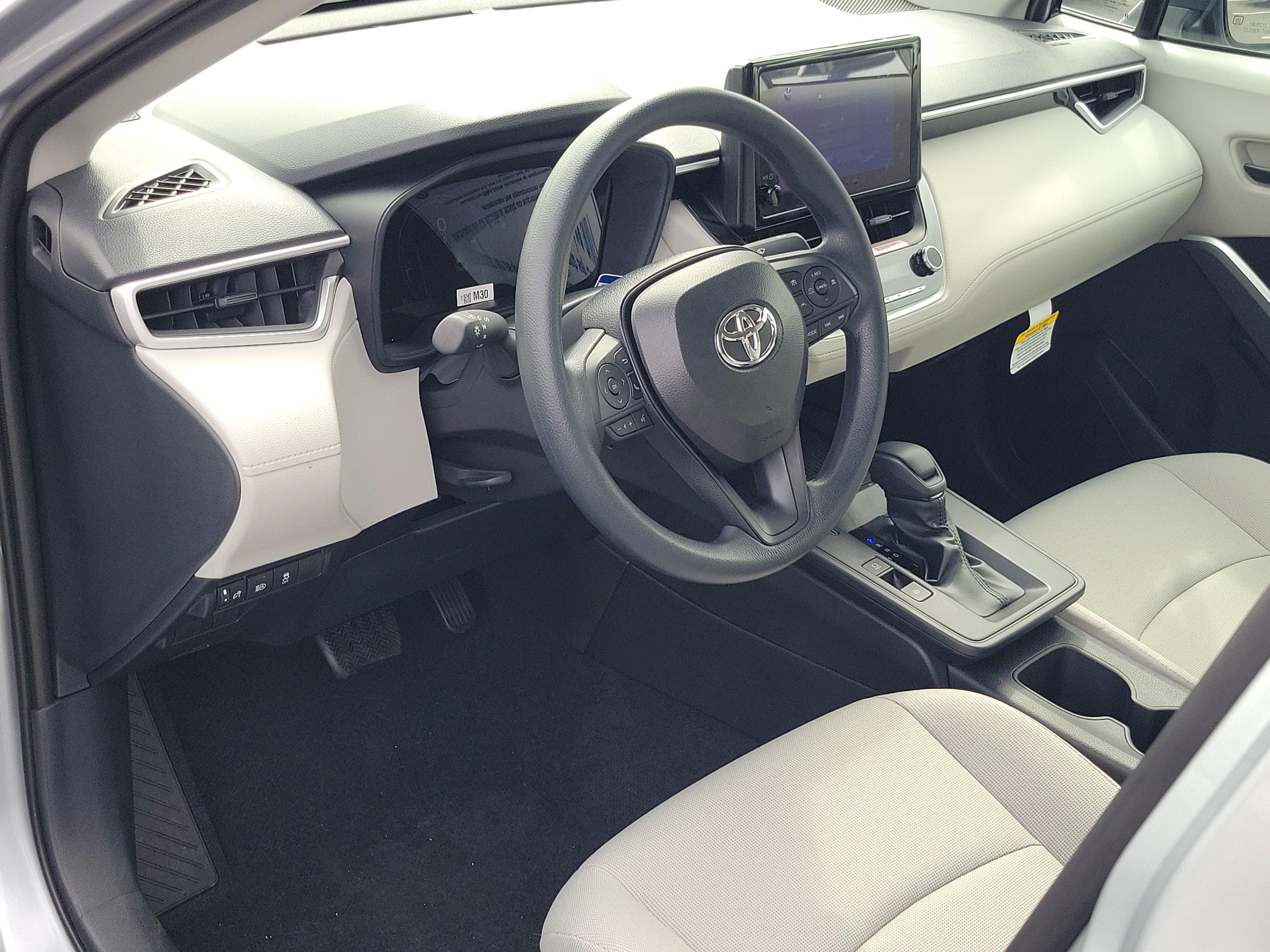 New 2026 Toyota Corolla Cross L image 18