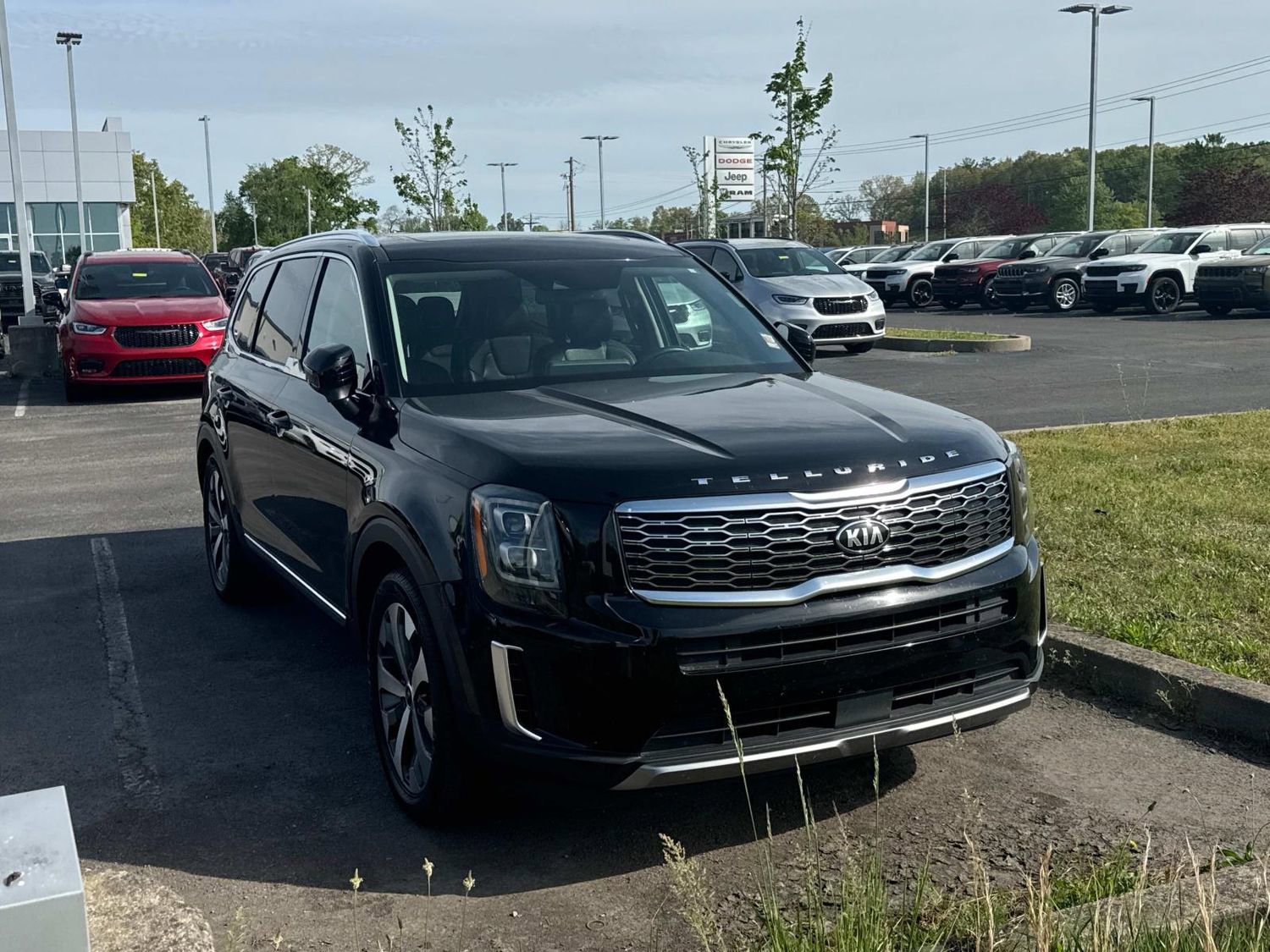 Used 2021 Kia Telluride EX w/ EX Premium Package image 2