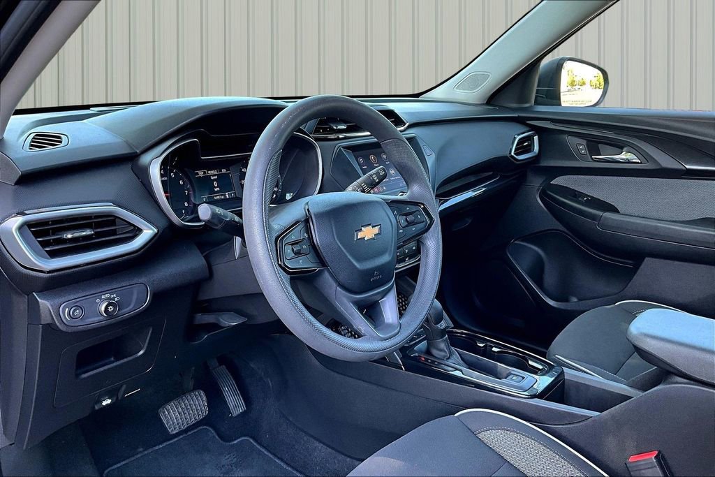 Used 2023 Chevrolet TrailBlazer LS image 4