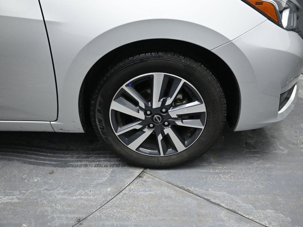 Used 2023 Nissan Versa SV image 17