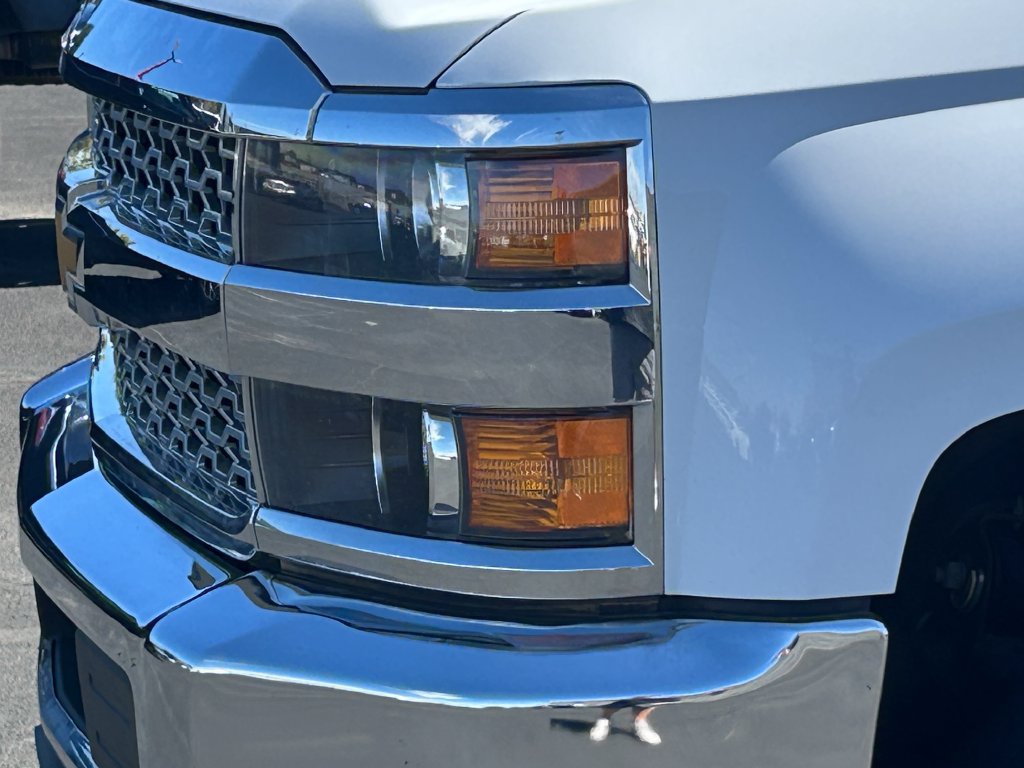 Used 2019 Chevrolet Silverado 3500 W/T AWD/4WD image 11