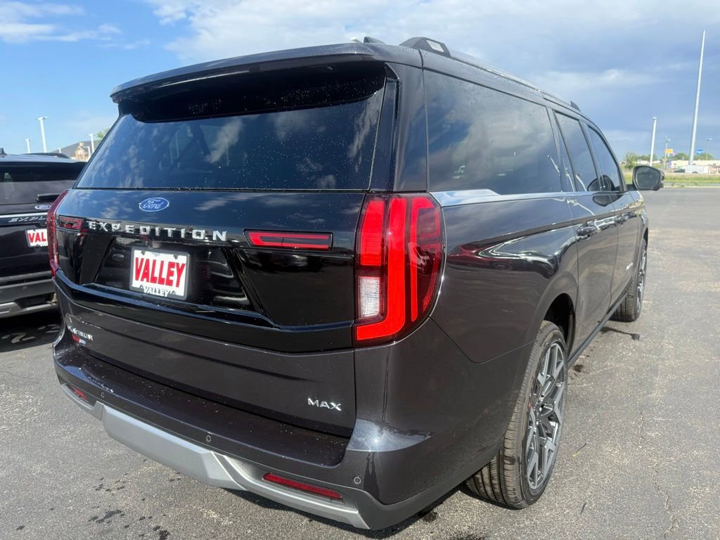 New 2026 Ford Expedition Max Platinum AWD/4WD image 3