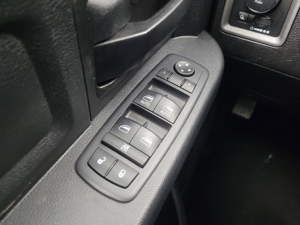 Used 2016 RAM 1500 Express image 27