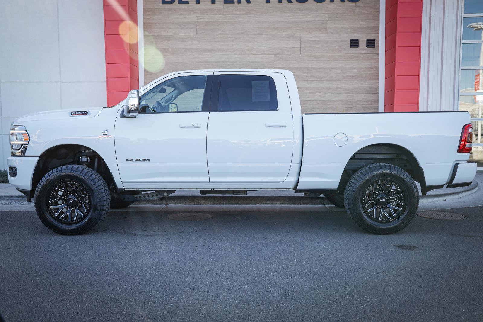 Used 2024 RAM 2500 Laramie image 7