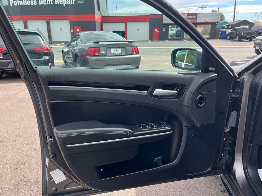 Used 2023 Chrysler 300 S image 18