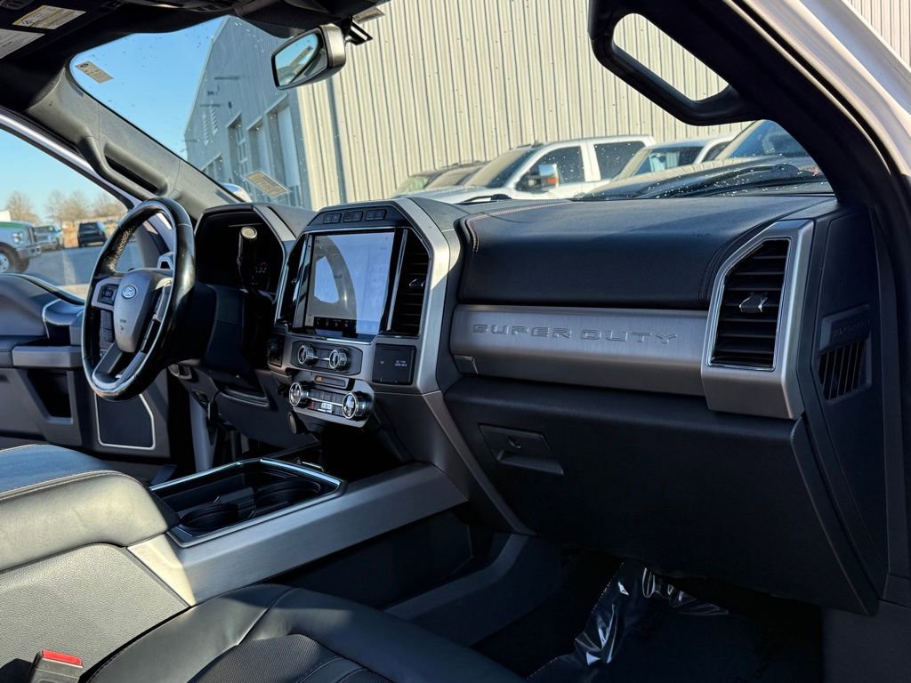 Used 2022 Ford F450 Platinum w/ FX4 Off-Road Package image 18