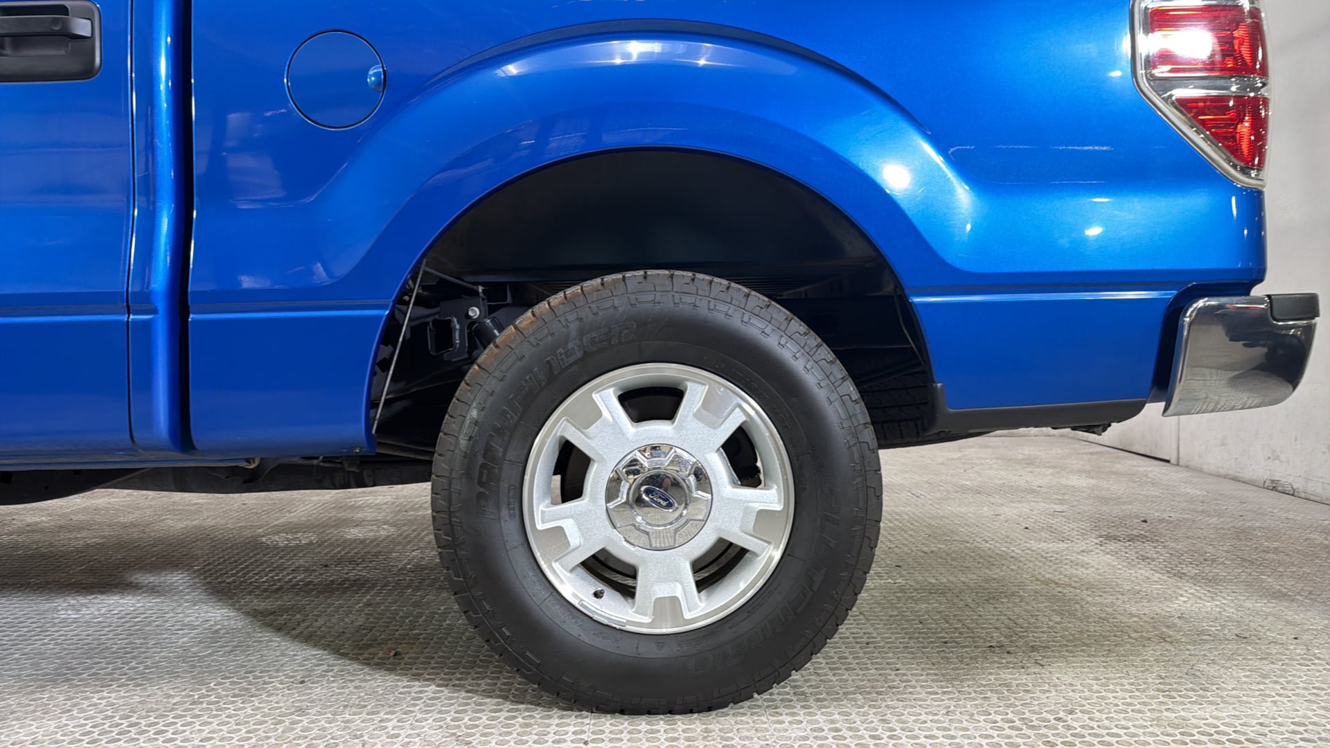 Used 2013 Ford F150 XLT w/ Mid Equipment Group RWD image 37