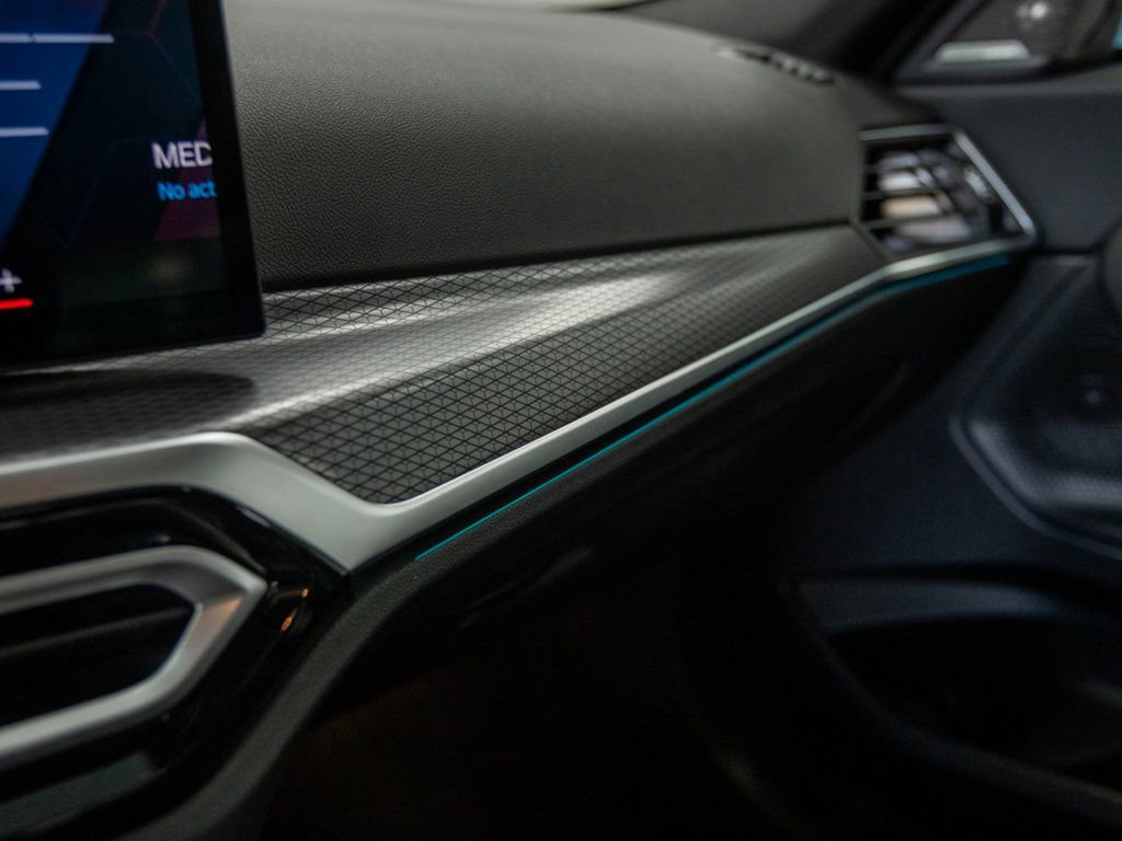 Used 2023 BMW M2 w/ Lighting Package RWD image 28