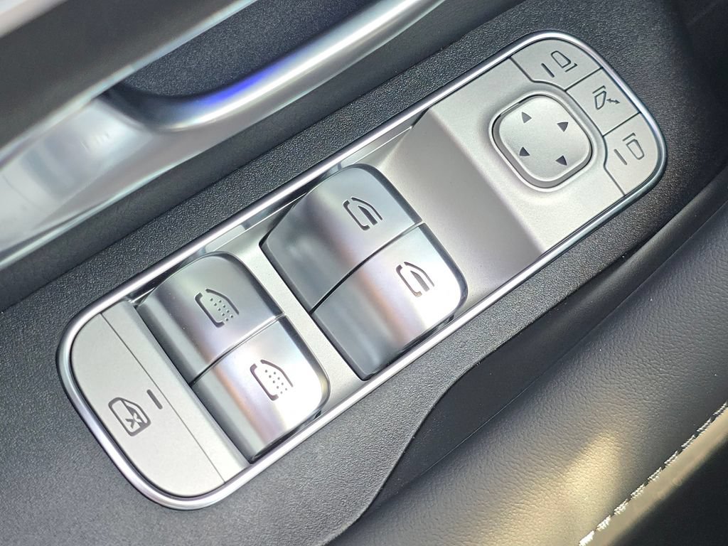 New 2026 Mercedes-Benz GLS 450 4MATIC image 29