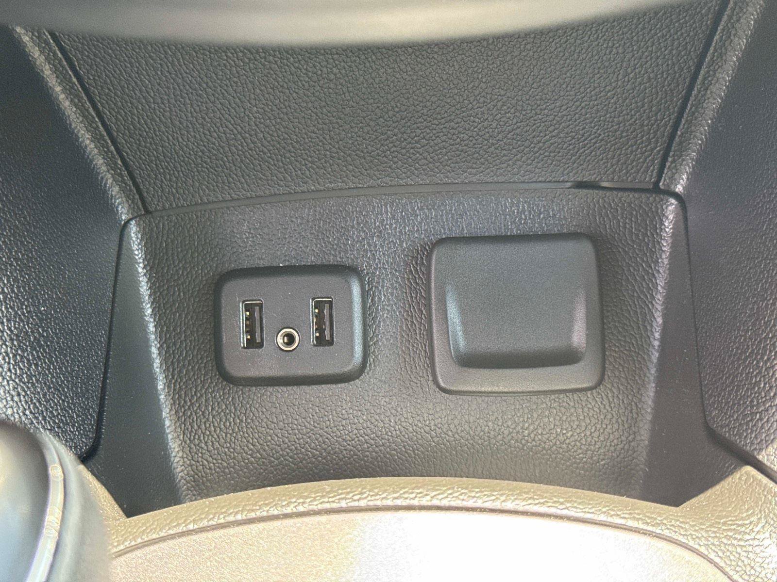 Used 2019 Chevrolet Cruze LT FWD image 23