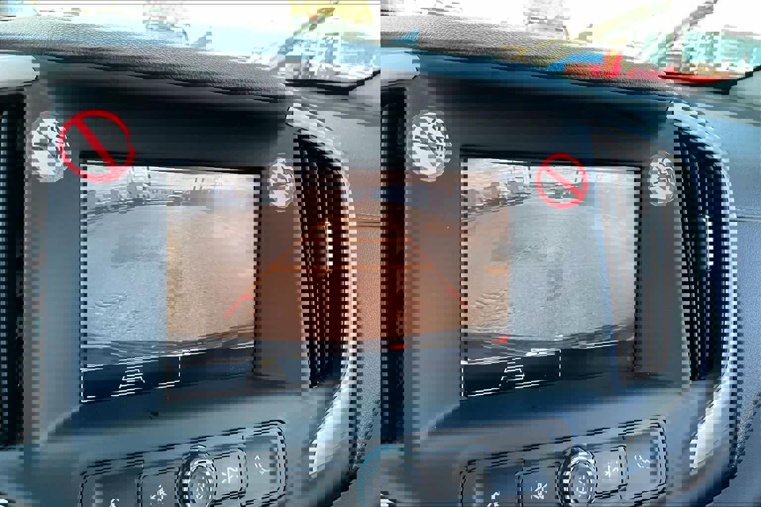 Used 2024 GMC Terrain SLE image 26