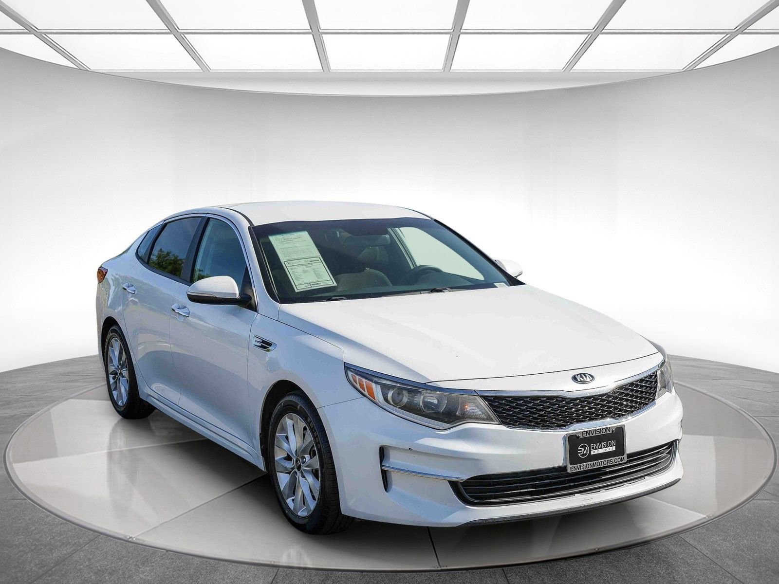 Used 2017 Kia Optima LX FWD image 5