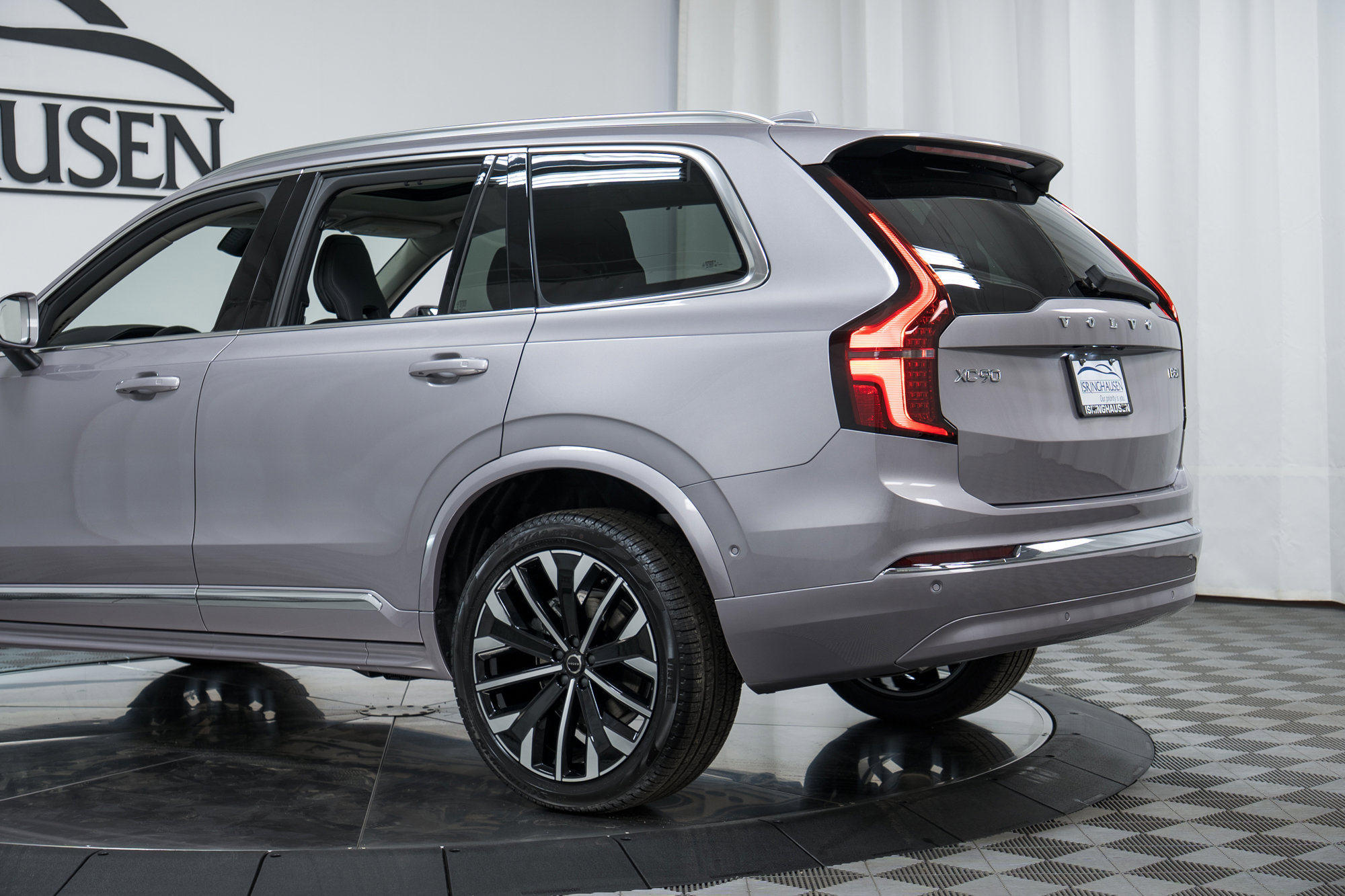 New 2026 Volvo XC90 B5 Ultra w/ Protection Package image 30