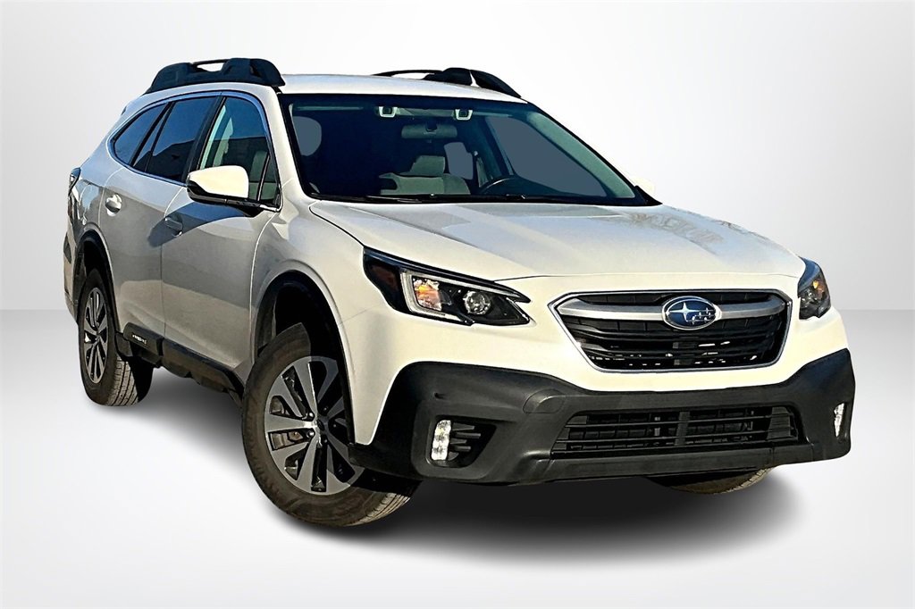 Used 2022 Subaru Outback Premium image 3
