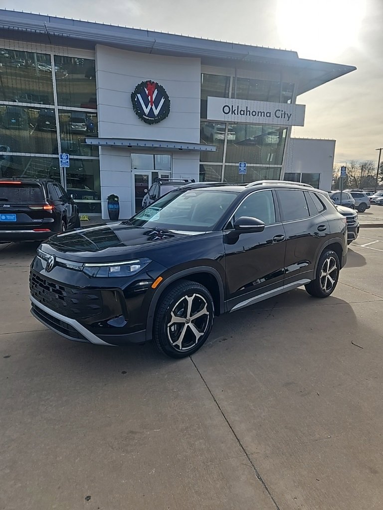 New 2026 Volkswagen Tiguan SE image 1