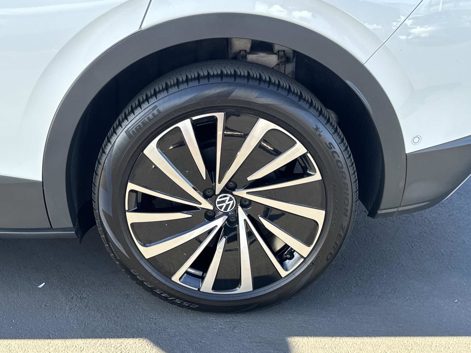 Certified 2023 Volkswagen ID.4 Pro S Plus image 6