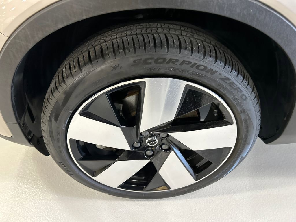 Certified 2023 Volvo XC40 Recharge Ultimate w/ Protection Package Premier AWD/4WD image 8