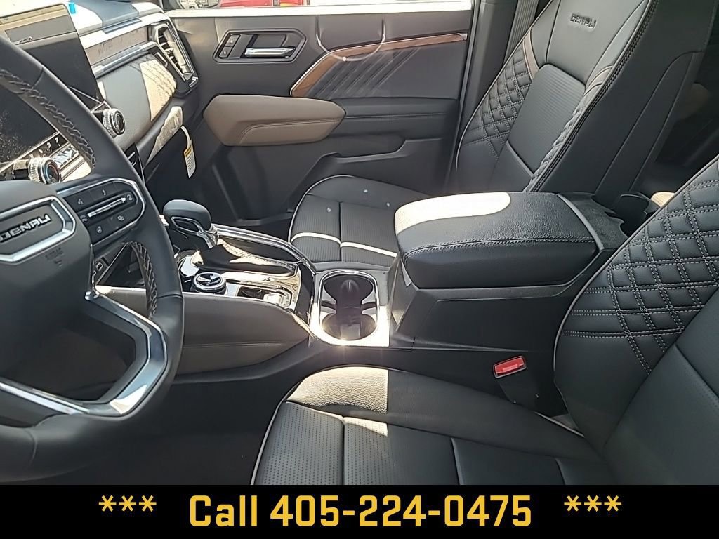 New 2026 GMC Canyon Denali image 13