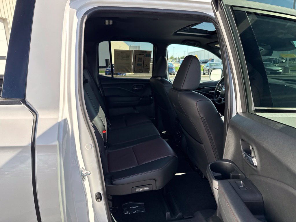 Certified 2024 Honda Ridgeline Black Edition image 39