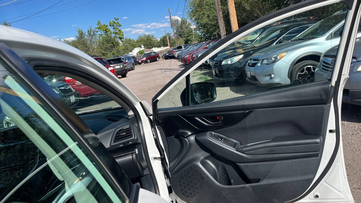 Used 2017 Subaru Impreza 2.0i AWD/4WD image 11