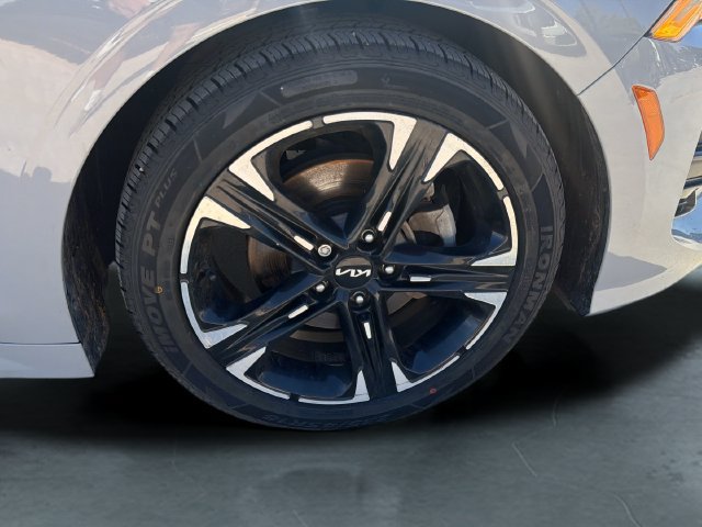 Used 2023 Kia K5 GT-Line w/ GT-Line Premium Package FWD image 9